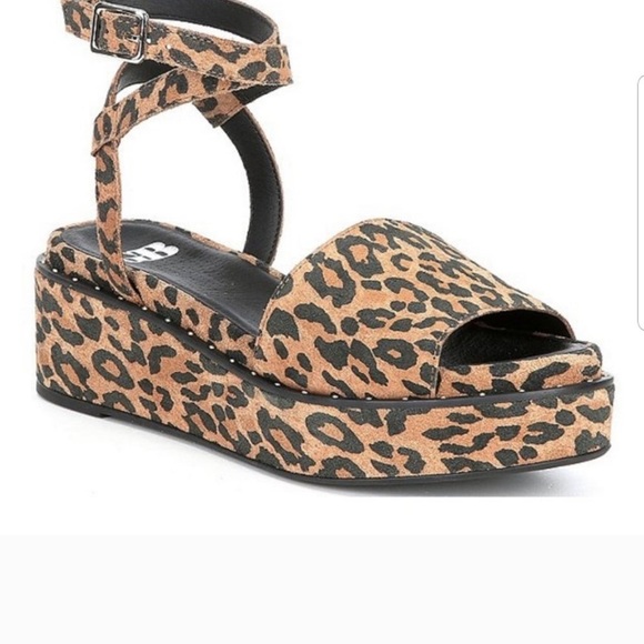 Gianni Bini Shoes - Gianni Bini Size 10M Leopard Shoes- New without a box